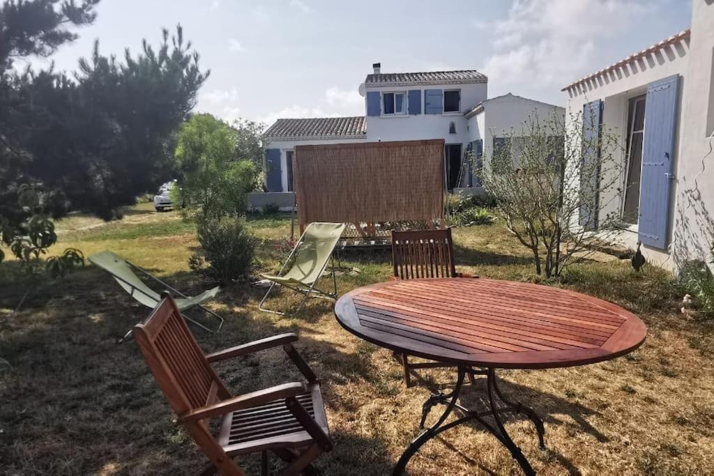 Holiday home Maison 2 A 4 Personnes Avec Jardin Ile d'Yeu